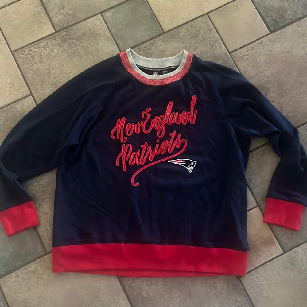 Gorgeous New England patriots sweatshirt- XXL
